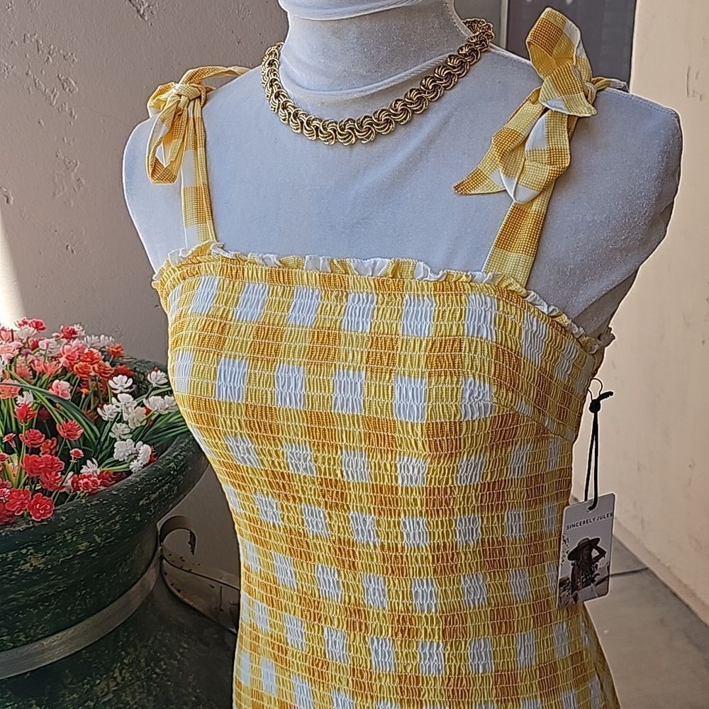 Sincerely Jules yellow and white sundress size medium